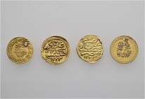 A lot containing 4 gold coins. All: Islamic. Total weight of coins: 2.44 g. About very fine to very fine. LOT SOLD AS IS, NO RETURNS. 4 coins in lot