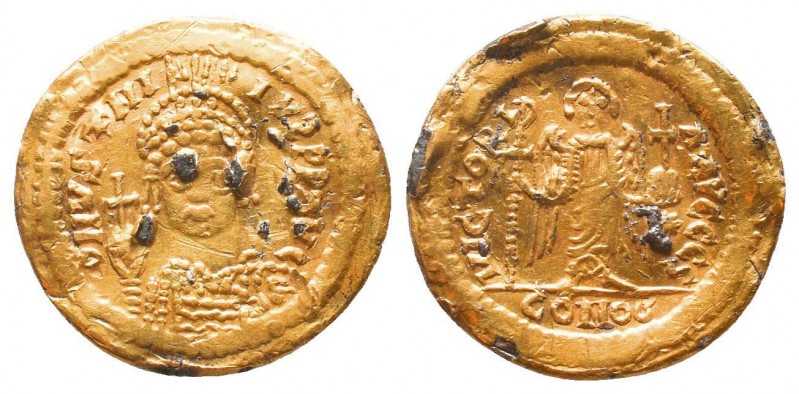 Justinian I (527-565). AV Solidus , Constantinopolis.

Condition: Very Fine

Wei...