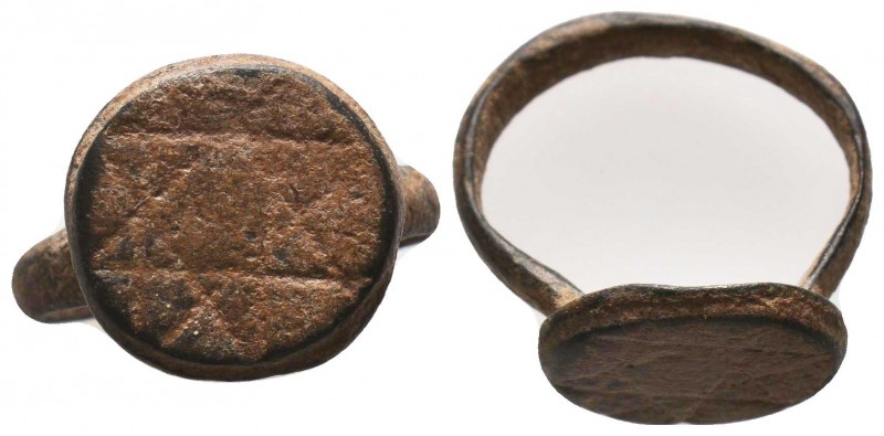 Ancient Roman Bronze Ring Engraved Hexagram Star Of David, 3st - 5rd Century Ad
...