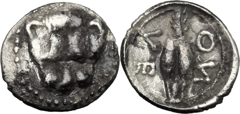 Sicily. Leontini. AR Obol, c. 485-466 BC. D/ Facing lion's scalp. R/ ΛE/ON retro...