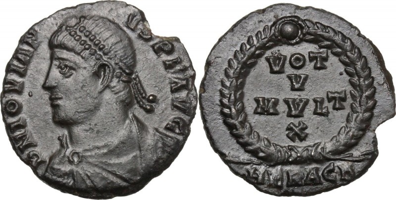 Jovian (363-364). AE 19 mm. 363-364 AD. Heraclea mint. D/ DN IOVIANVS PF AVG. Pe...