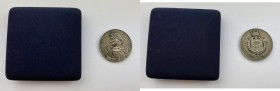 Dante Alighieri (1265-1321). Medaglia 1965 per l'ottavo centenario della nascita. AG. mm. 45.00 Inc. Viola. FDC.