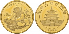 CHINA
Volksrepublik
50 Yuan 1998. Panda. 1/2 Unze. Large Date. KM 1129. Fr. B5. Sehr selten. Nur 4'168 Exemplare geprägt / Very rare. Only 4'168 pie...