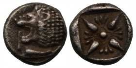 Satraps of Caria. Miletos. Hekatomnos 392-377 BC. Obol AR
Head of lion facing left / Stellate pattern within incuse square.
Pozzi 2482; BMC 36; Klein ...