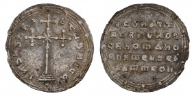 Constantine VII Porphyrogenitos, 913 - 959 AD 
Miliaresion 945 - 959 AD Constantinople. IhSVS XRIS-TVS nICA, step cross, including point. Rev .: + COn...