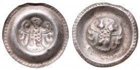Śląsk
Schlesien, Breslau duchy of, Bracteat - Eagle 
 Schlesien, Breslau duchy of, Bracteat - Eagle Pięknie zachowany egzemplarz. Awers: orzeł z gło...