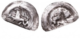 Pommern
Pommern, Bracteat griphoon 
 Pommern, Bracteat griphoon Bardzo rzadka typologicznie pozycja. Ubytek 1/3 krążka. Patyna, nalot; Awers: gryf k...