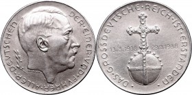 World medals
III Reich, Medal anschluss Austria 1938 
 III Reich, Medal anschluss Austria 1938 Ładny egzemplarz. Patyna, nalot. Sygnowanie i próba s...