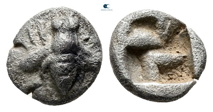 Ionia. Ephesos circa 550-500 BC. 
Obol AR

7 mm., 0,43 g.



very fine