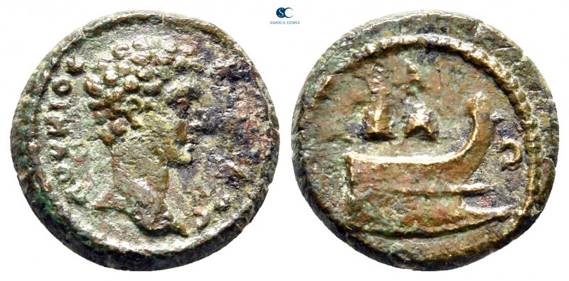 Ionia. Phokaia. Lucius Verus AD 161-169. 
Bronze Æ

17 mm., 3,17 g.



ve...