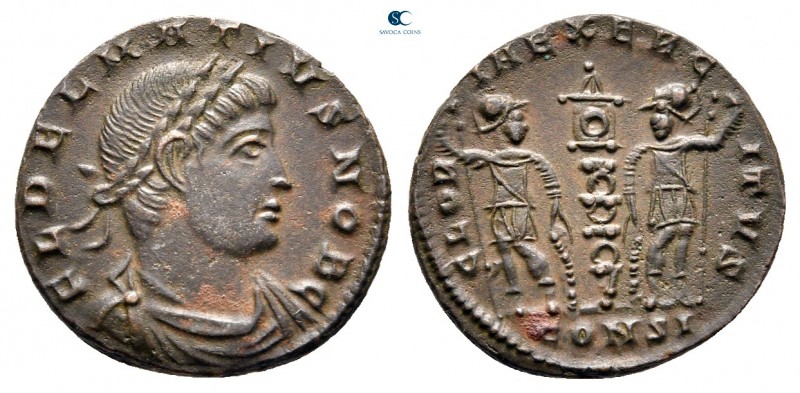 Delmatius, as Caesar AD 335-337. Constantinople
Follis Æ

15 mm., 1,64 g.

...