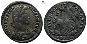 Constantius II AD 337-361. Constantinople. Centenionalis Æ