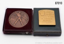 Frankreich, Konv. 2 Medaillen: Plakette 1933, von E. Fourgous, Le Syndicat des Tramways de L` E.L.R.T., 99,57 g, 66 x 55 mm. Dazu große Bronzemedaille...