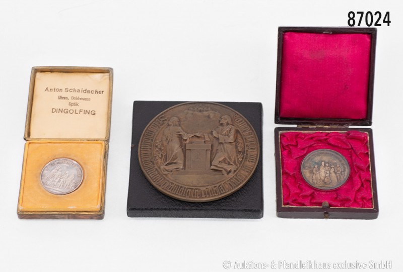 Konv. 3 religiöse Themenmedaillen: große Bronzegussmedaille o. J. (1926-1936), v...