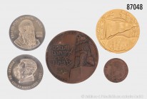Konv. 10 Medaillen, dabei Drittes Reich, Teilnahmemedaille o. J. (1934), von Lauer Nürnberg, des Havel Regatta Vereins Potsdam, im Original Etui. Isra...