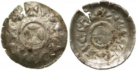 Venezia - Orio Malipiero (1178-1192) - Piccolo o denaro scodellato con variante AVRIO DVX - Paolucci 1 - Mi gr. 0,32 
BB