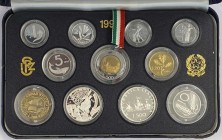 Divisionale Repubblica Italiana - Serie 11 valori 1992 - presenti 2 esemplari da 500 lire in Ag - in cofanetto - Esternamente si spella 
FS