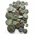 ROYAUME DE MACEDOINE, lot de 64 bronzes, dont: Philippe II, T. à d./Cavalier (10); Alexandre III, T. d''Héraclès/Massue et goryte (2), T. d''Héraclès/...