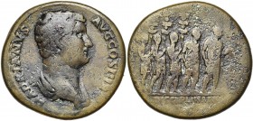 HADRIEN (117-138), AE sesterce, 134-138, Rome. D/ HADRIANVS - AVG COS III P P B. dr. à d. R/ DISCIPLINA AVG/ S C Hadrien deb. à d., en tenue militaire...