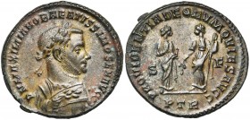 MAXIMIEN HERCULE, Senior Augustus (305-308), AE follis, 305-306, Trèves. D/ DN MAXIMIANO BEATISSIMO SEN AVG B. l. à d., vêtu du manteau impérial, ten....