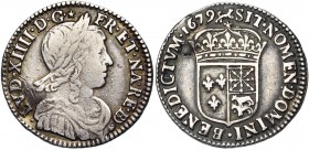 FRANCE, Royaume, Louis XIV (1643-1715), AR douzième d''écu de Béarn à la mèche longue, 1679, Pau. D/ B. enfantin, l., dr. et cuir. à d. R/ Ecu couronn...