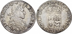 FRANCE, Royaume, Louis XIV (1643-1715), AR écu de Béarn au buste juvénile, 1665, Pau. D/ B. à d., les cheveux longs, l., dr. et cuir. R/ Ecu couronné,...