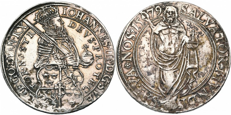 SUEDE, Johan III (1568-1592), AR daler, 1579. D/ B. couronné et cuir. du roi à d...