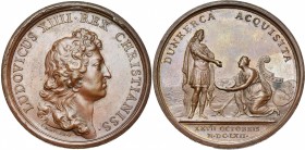 FRANCE, AE médaille, 1662, Mauger. Acquisition de Dunkerque. D/ T. de Louis XIV à d. R/ DUNKERCA ACQUISITA La ville de Dunkerque agenouillée devant le...