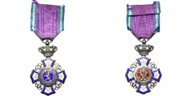 CONGO BELGE, Ordre Royal du Lion, croix de chevalier, modèle unilingue en argent, avec petite couronne en usage de 1891 à 1914, ruban original décousu...