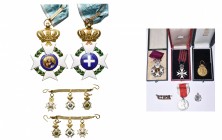 GRECE, Ordre du Sauveur, croix de commandeur en or, modèle 1863-1973. Ecrin Pomonis (Athènes). Vendue avec sa miniature et deux miniatures belges en o...