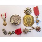 lot de 6 miniatures: Ordre de la Légion d’honneur (France), Ordre de l’Etoile noire du Bénin (France, sans bélière ni ruban), Member of the Order of t...