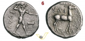 BRUTTIUM - Caulonia (475-425 a.C.) Nummo. D/ Apollo con piccola figura sul braccio e, sotto, un cervo. R/ Cervo. SNG ANS 180 Mont. 3214 Ag g 8,04 • Ex...