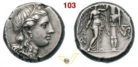 SICILIA - SyracusaeAgatocle (317-289 a.C.) Tetradracma. D/ Testa di Persefone R/ Nike incorona un trofeo; a d. una triscele. SNG ANS 664 SNG Cop. 764 ...