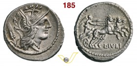 JULIA - L. Julius Caesar (101 a.C.) Denario. D/ Testa elmata di Roma e dietro una spiga R/ La Vittoria su biga. B. 3 Syd. 585 Cr. 323/1 A.V. 320 Ag g ...