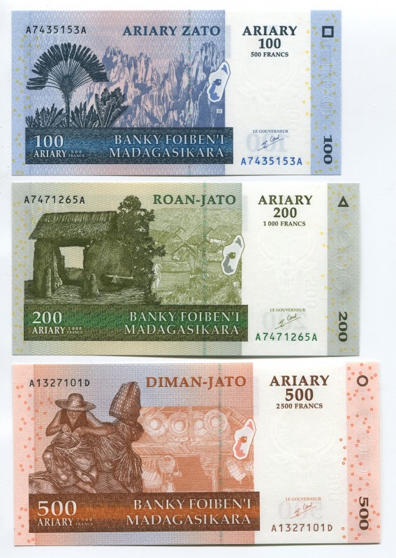 Madagascar Set of 5 Banknotes 2004
UNC; Set 5 Pcs