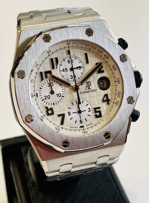 Audemars Piguet Royal Oak Offshore Safari
Reference number: 26170ST.OO.D091CR.0...