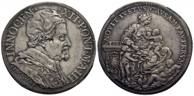 ROMA - Innocenzo XII (1691-1700) - Piastra - 1693 A. III - Busto a d. - R/ La Carità seduta a d. - (AG g. 31,84) R CNI 36; Munt. 23 Montatura abilment...