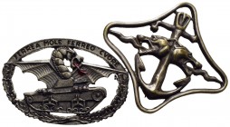 SAVOIA - Vittorio Emanuele III (1900-1943) - Spilla - Regia Marina Militare - Ancora fra teste di lupo con lingue di fuoco Opus: R.Dazzi - AE mm. 48x4...