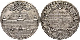 DEUTSCHLAND
Sammlung von Münzen und Medaillen der Stadt Nürnberg aus altem Privatbeitz
Silbermedaille 1619. Auf den Neubau des Rathauses. Von J. Wol...