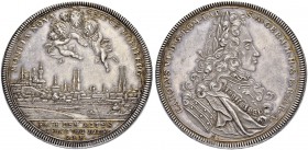 DEUTSCHLAND
Sammlung von Münzen und Medaillen der Stadt Nürnberg aus altem Privatbeitz
Doppeltaler o. J. (1711). Titel Karl VI. Stempel von G. Hauts...