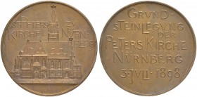 DEUTSCHLAND
Sammlung von Münzen und Medaillen der Stadt Nürnberg aus altem Privatbeitz
Bronzemedaille 1898. Auf die Grundsteinlegung der Peterskirch...