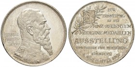 DEUTSCHLAND
Sammlung von Münzen und Medaillen der Stadt Nürnberg aus altem Privatbeitz
Silbermedaille 1901. Auf die Ausstellung moderner Medaillen v...