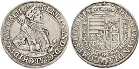 SAMMLUNG VON MÜNZEN UND MEDAILLEN DES RÖMISCH-DEUTSCHEN REICHES UND ÖSTERREICHS
Erzherzog Ferdinand II. 1564-1595. Taler o. J., Hall. 28.05 g. MT 262...