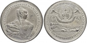 RUSSLAND
Elisabeth, 1741-1761. Zinnmedaille 1743. Auf den Frieden mit den Schweden. Unsigniert. Brustbild nach rechts. Rv. Landschaft mit dem Fluß Ki...