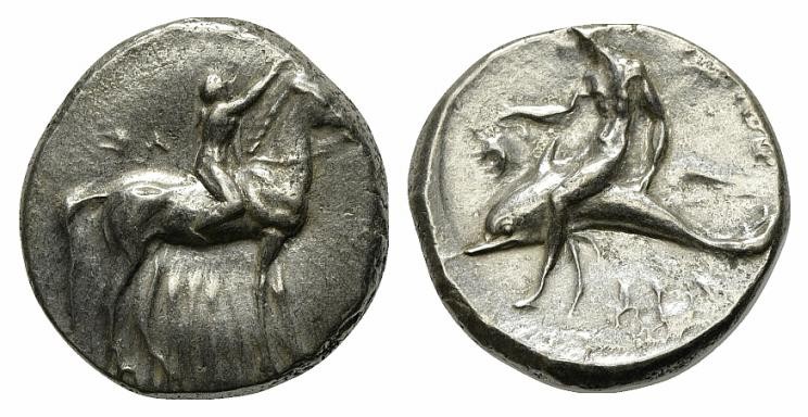 Southern Apulia, Tarentum, Nomos, ca. 302-280 BC. AR (g 7,90; mm 20; h 1). Youth...