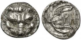 Bruttium, Rhegion, Litra, ca. 415/0-387 BC; AR (g 0,60; mm 10; h 2); Facing lion’s head; Rv. PH within olive sprig. HNItaly 2499; SNG ANS 670-4. Near ...