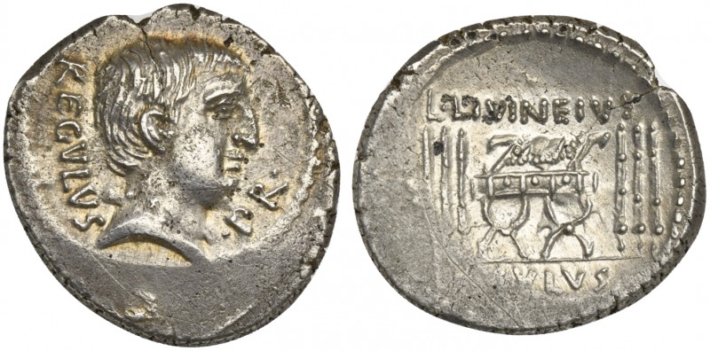 L. Livineius Regulus, Denarius, Rome, 42 BC. AR (g 3,75; mm 20; h 11). Bare head...