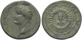 Tiberius (14-37), Dupondius, Rome, 16-22. AE (g 15,12; mm 29; h 7). Laureate head l., Rv. Small bust of Tiberius within laurel wreath, the whole in th...