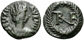 Ostrogoths, Theoderic (493-526); AE 10 Nummi (g 2,93; mm 15; h 6); Rome mint, ca. 493-518; Crowned and draped bust of Ravenna r.; Rv. Monogram of Rave...