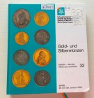SBV Auktion 32 Gold- und Sibermunzen. Basel 26-27-28 Januar 1993. Cartonato ed. pp. 520,lotti 3155, ill. in b/n, tavv. Di ingrandimenti a colori. Otti...